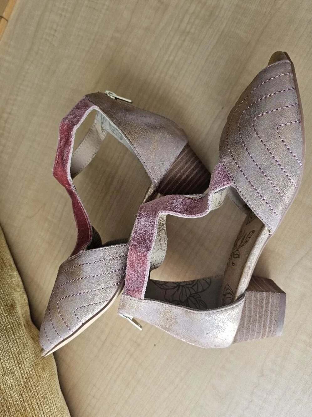 Joyfolie Orelia Shoes Size 4Y